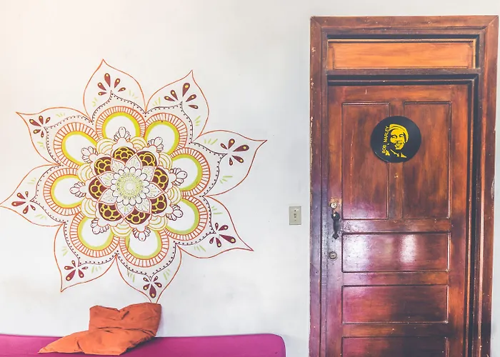 Pura Vida *